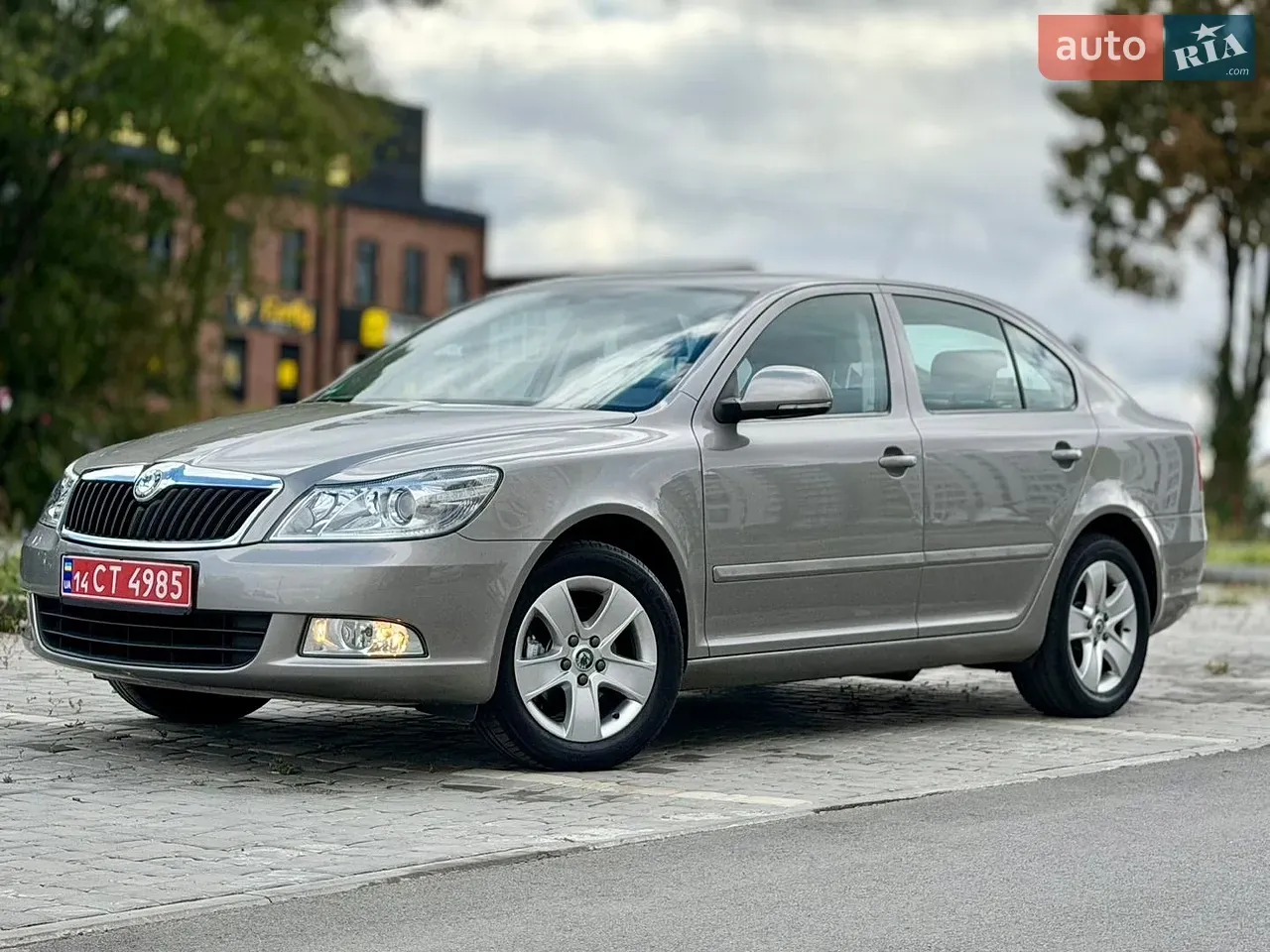 Skoda Octavia 2010 photo 2