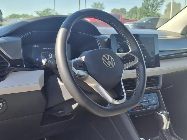 Volkswagen Taos 2025 photo 2