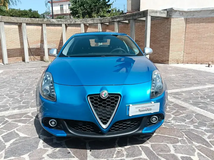 Alfa Romeo Giulietta 2018 photo 2