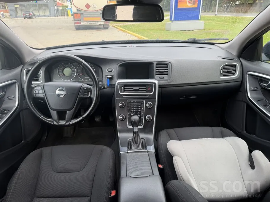 Volvo V60 2012 photo 3