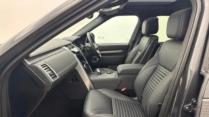 Land Rover Discovery 2025 photo 3