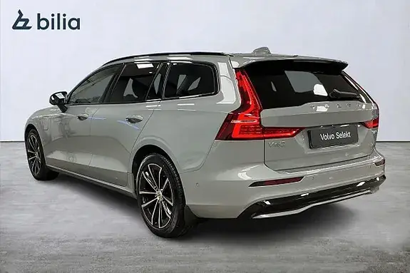 Volvo V60 2025 photo 2