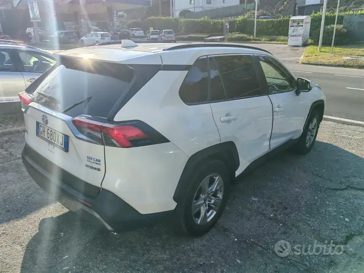 Toyota Rav4 2022 photo 3