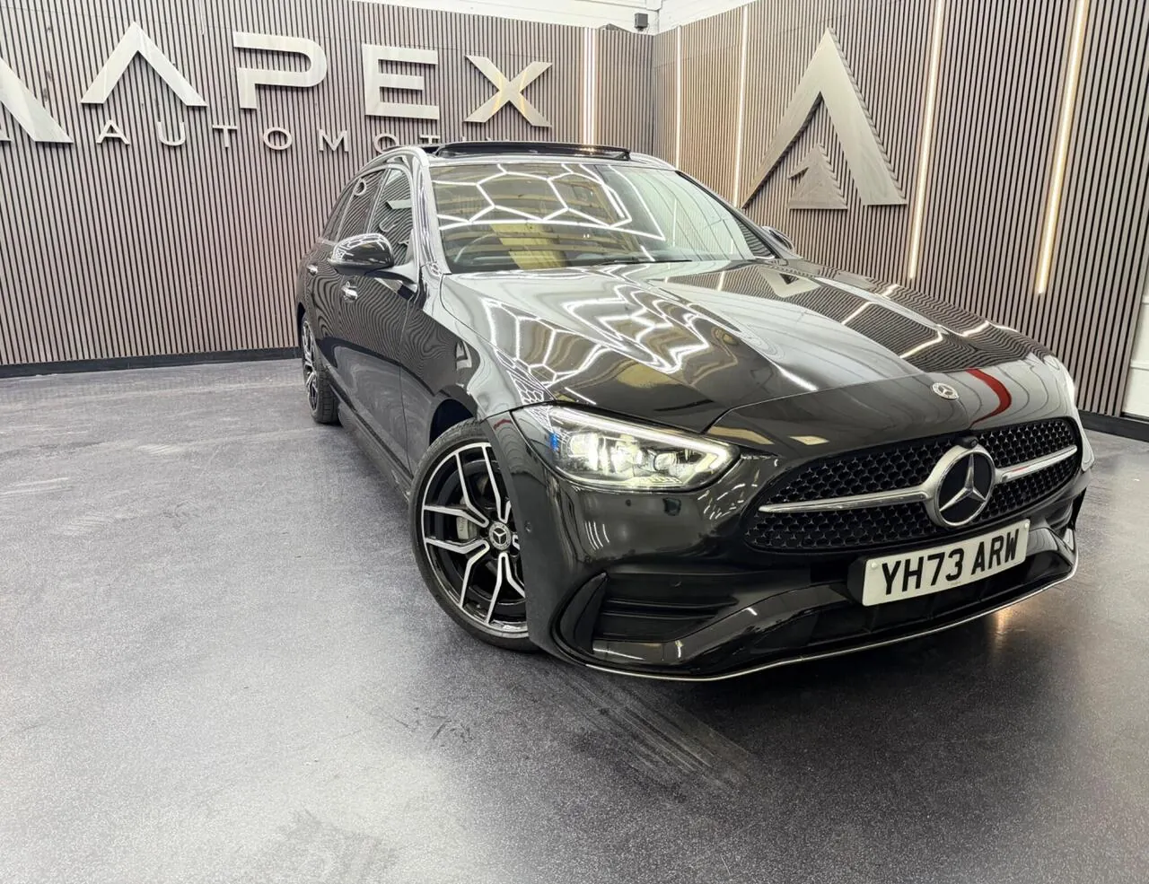 Mercedes-Benz C-Class 2024 photo 2