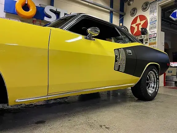Plymouth Barracuda 1973 photo 3
