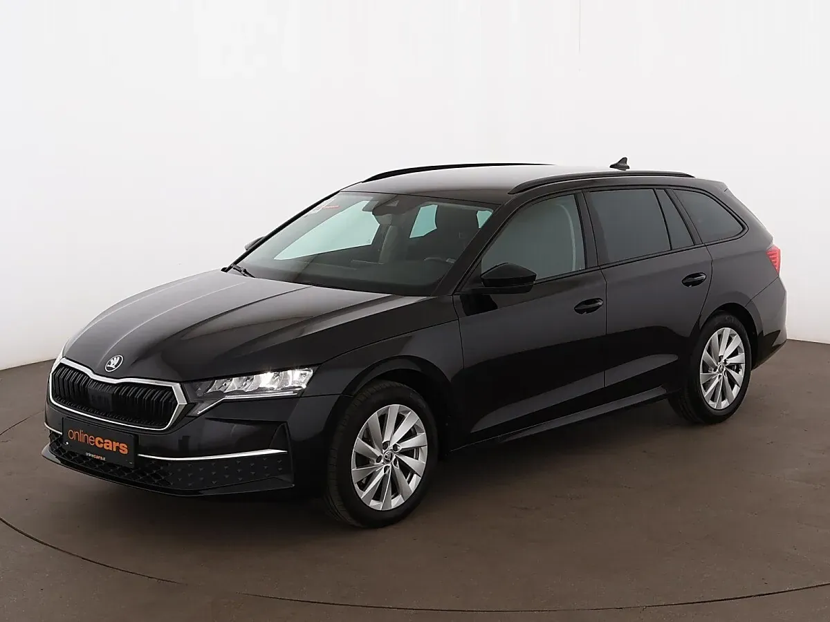 Skoda Octavia 2024 photo 2