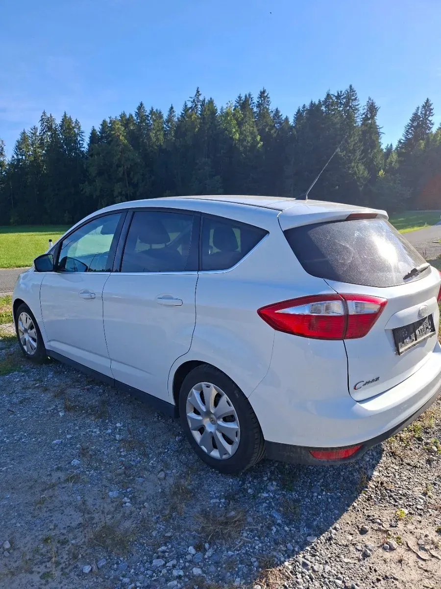 Ford C-Max 2011 photo 2
