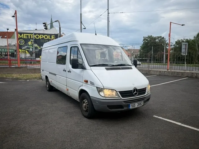 Mercedes-Benz Sprinter 2005 photo 2