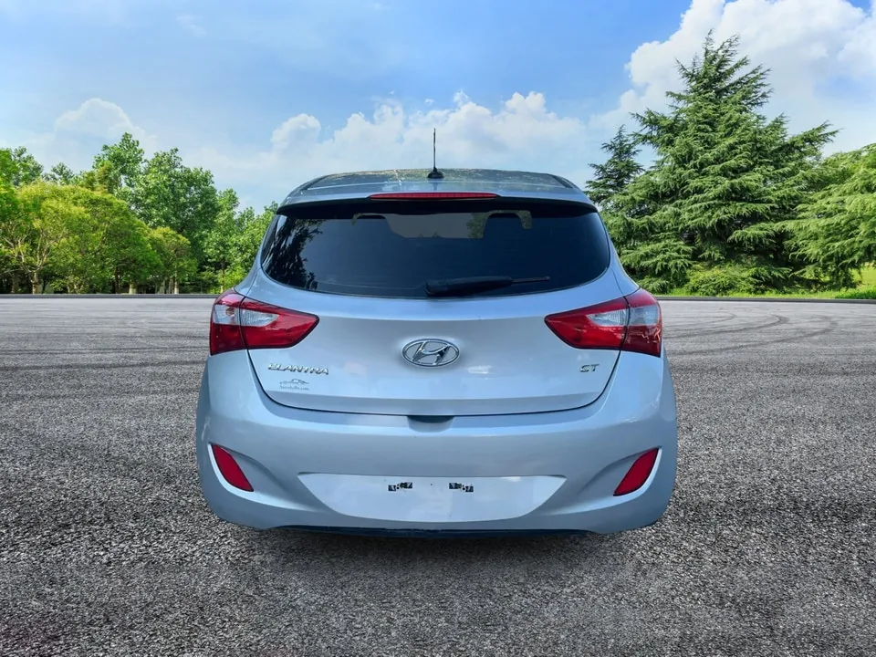 Hyundai Elantra 2014 photo 4