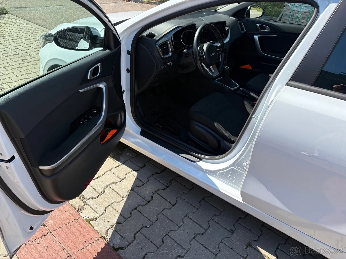 Kia Ceed 2024 photo 5