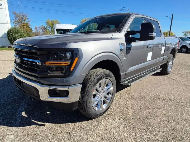 Ford F-150 2026 photo 2