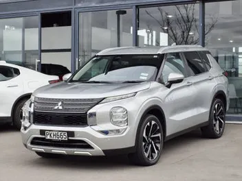 Mitsubishi Outlander 2022 photo 4