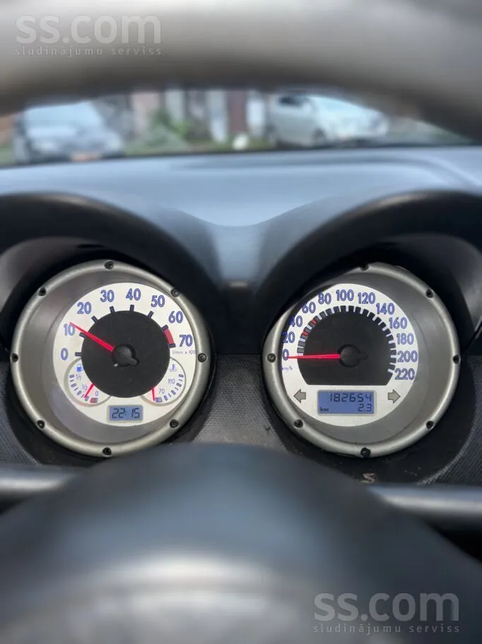 Volkswagen Lupo 2000 photo 3