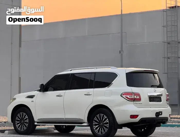 Nissan Patrol 2016 photo 3