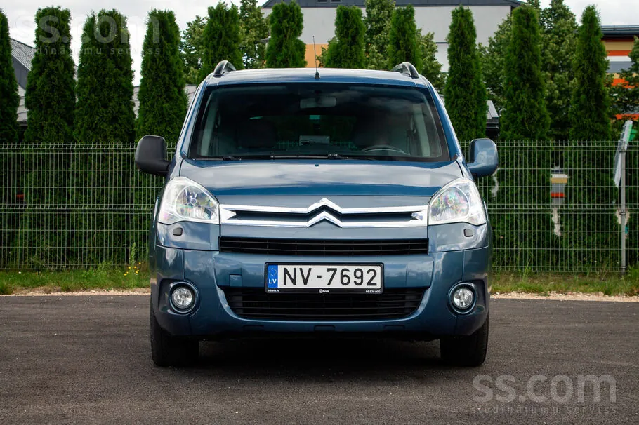 Citroen Berlingo 2010 photo 2
