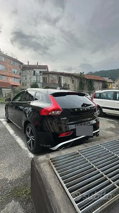 Volvo V40 2019 photo 2