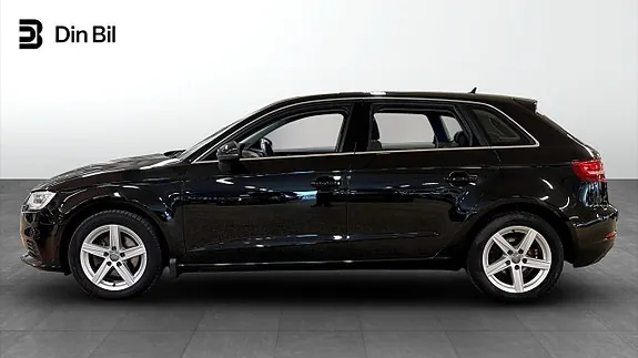 Audi A3 2018 photo 2