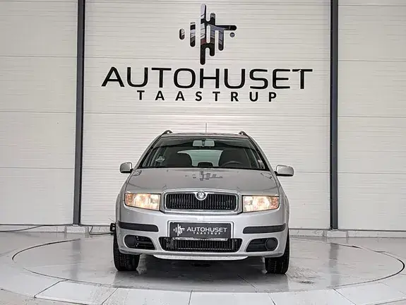 Skoda Fabia 2006 photo 4