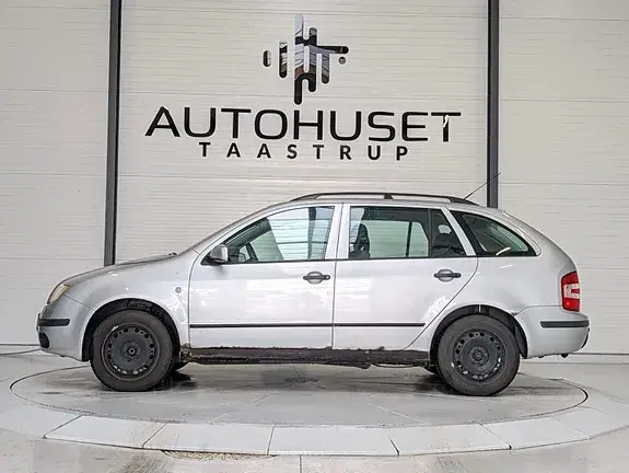 Skoda Fabia 2006 photo 3