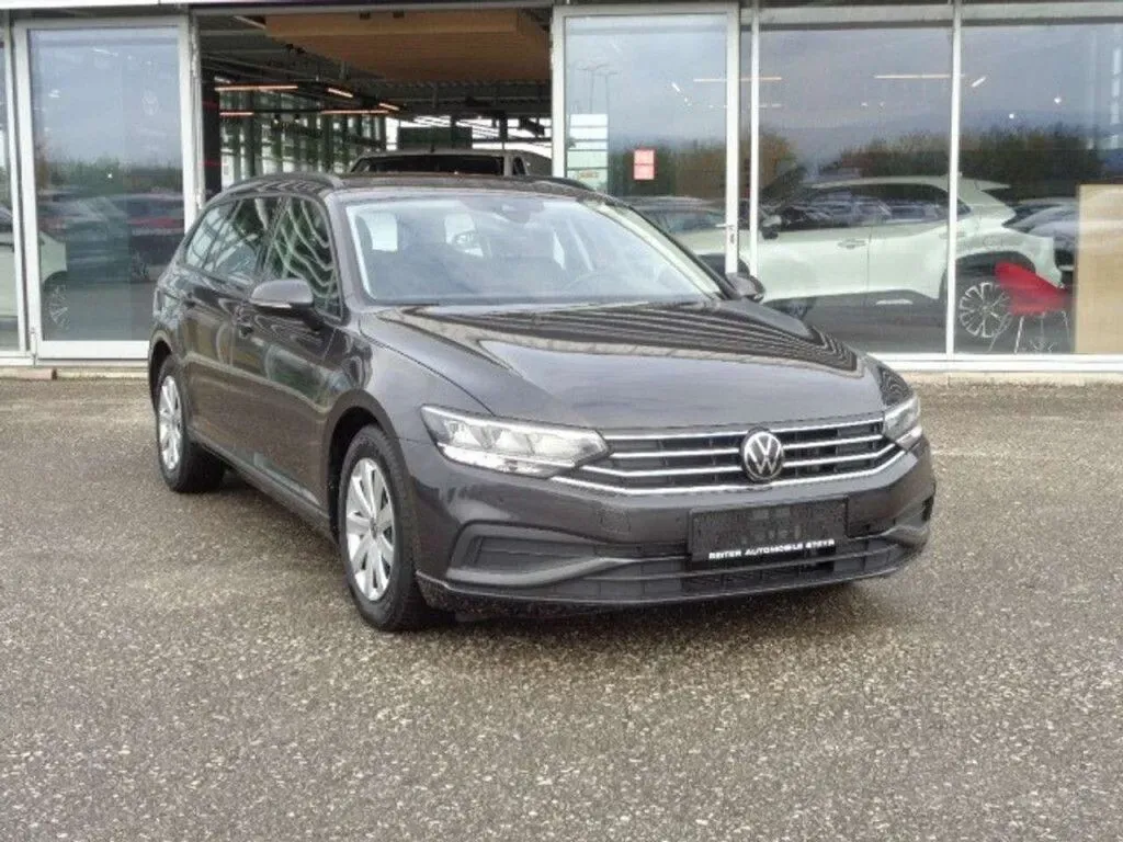 Volkswagen Passat 2022 photo 2
