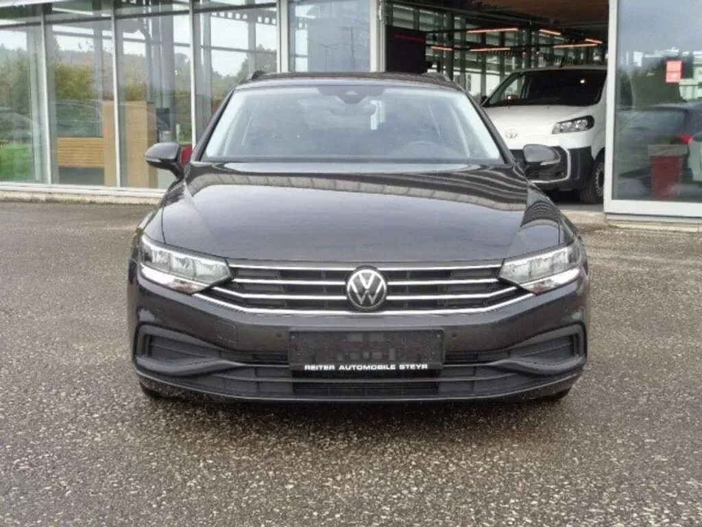 Volkswagen Passat 2022 photo 3