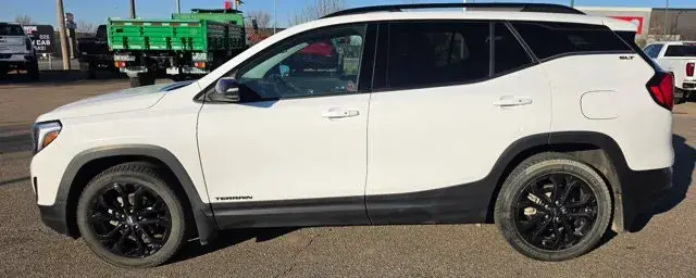 GMC Terrain 2021 photo 2