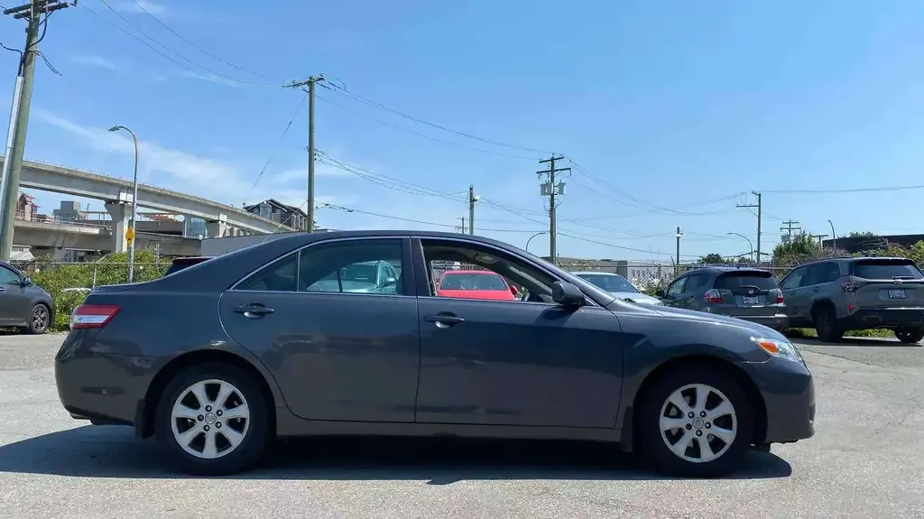 Toyota Camry 2010 photo 4