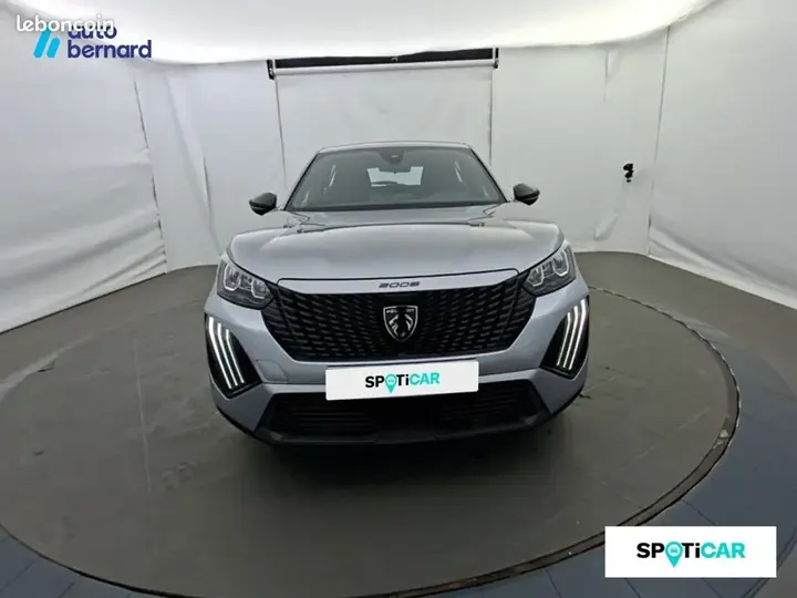 Peugeot 2008 2025 photo 2