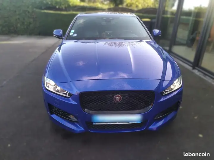 Jaguar Xe 2018 photo 2