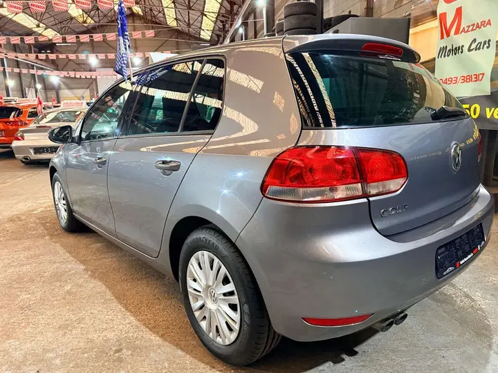 Volkswagen Golf 2009 photo 4
