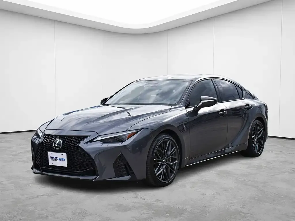 Lexus Is 2023 photo 2