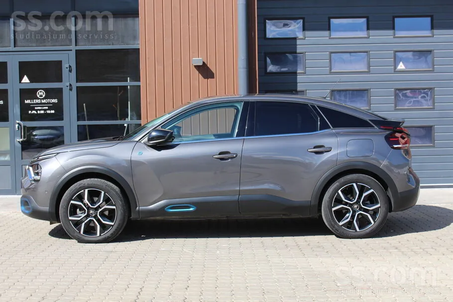 Citroen C4 2021 photo 3