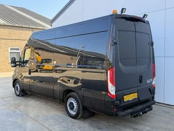 Iveco Daily 2018 photo 2