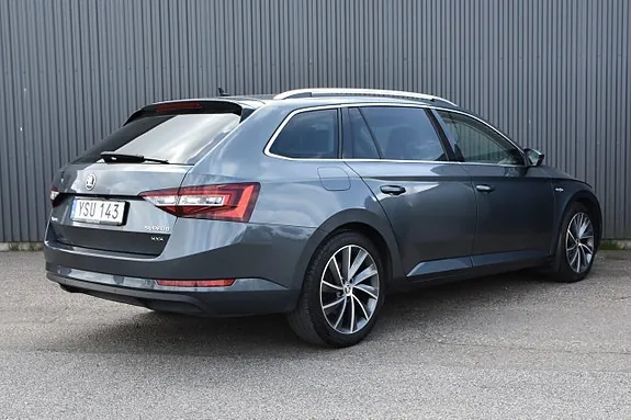 Skoda Superb 2019 photo 2