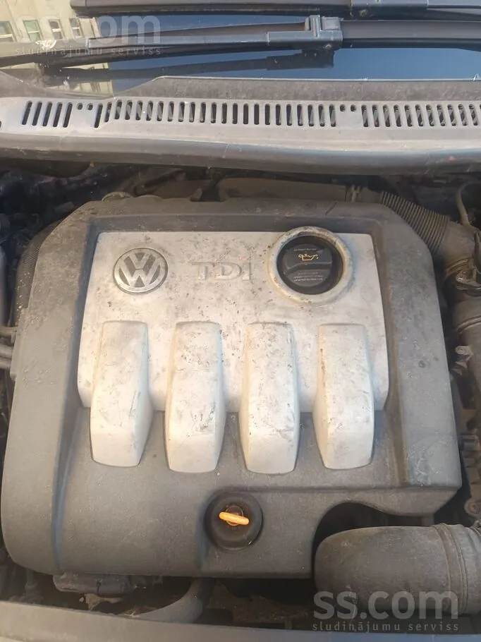 Volkswagen Touran 2004 photo 5