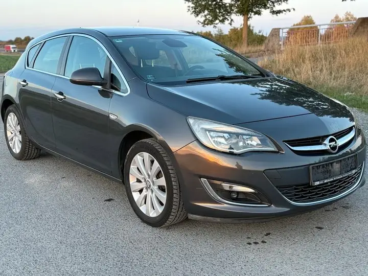 Opel Astra J