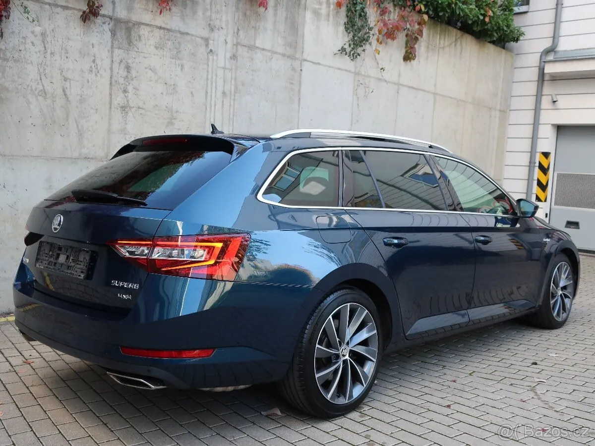 Skoda Superb 2018 photo 4