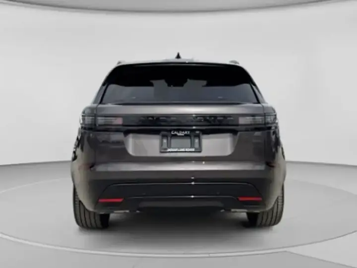 Land Rover Range Rover Velar 2026 photo 4