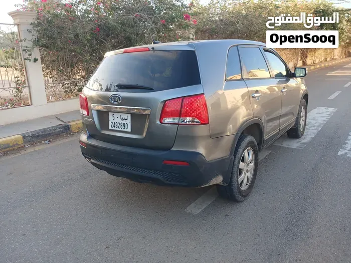 Kia Sorento 2011 photo 4