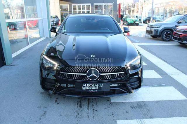 Mercedes-Benz E 220 2023 photo 3