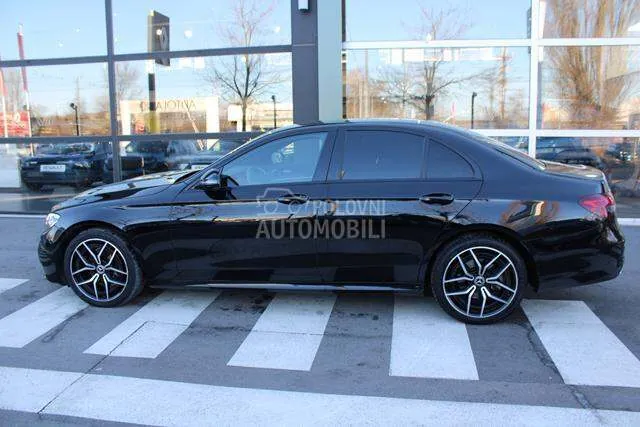 Mercedes-Benz E 220 2023 photo 4