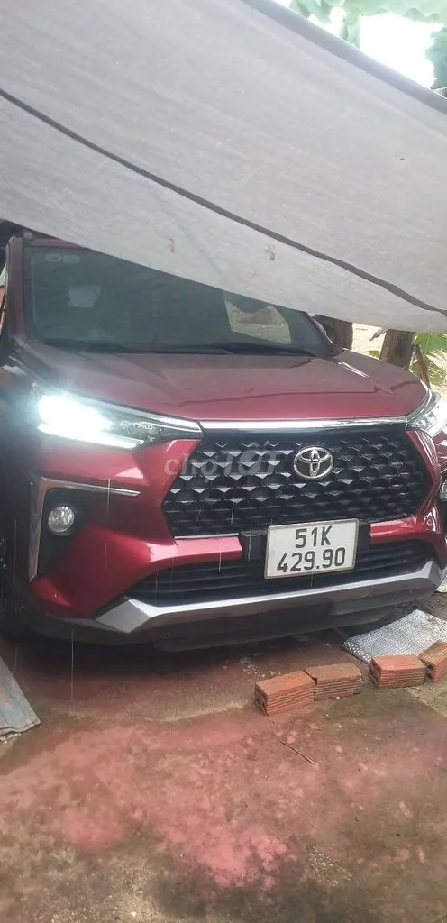 Toyota Veloz Cross