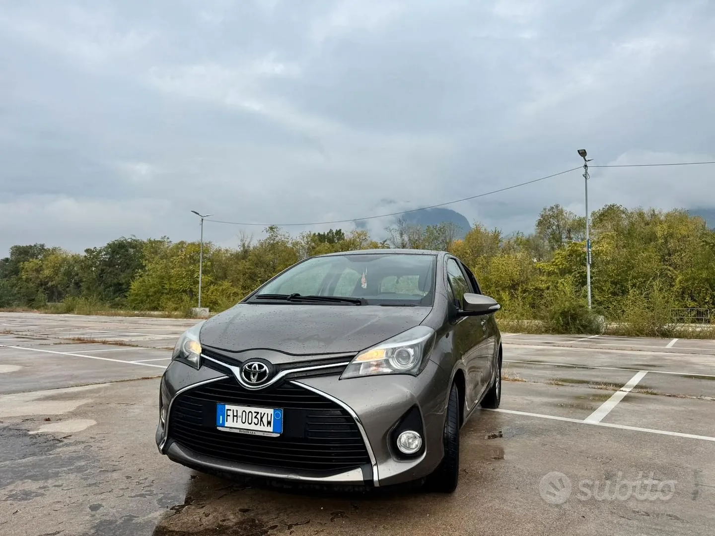 Toyota Yaris 2017 photo 2