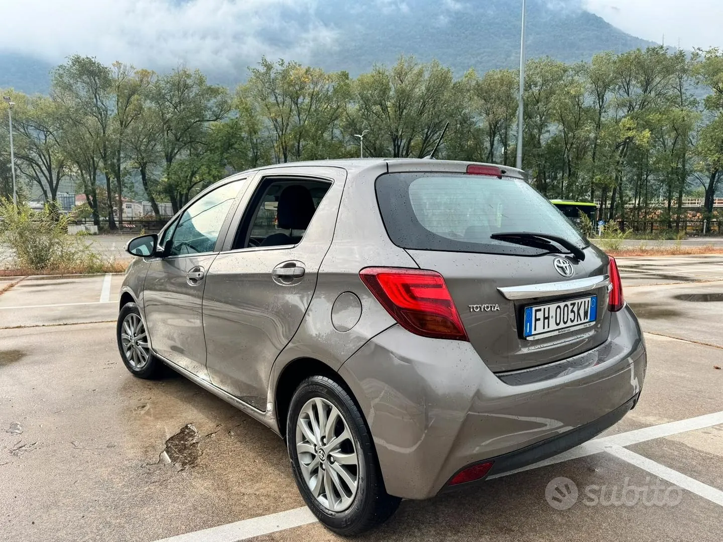 Toyota Yaris 2017 photo 3