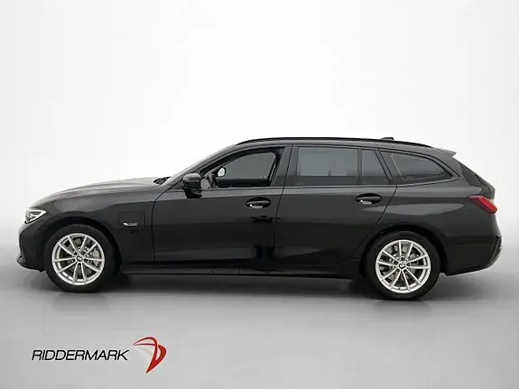 BMW 330E 2022 photo 4