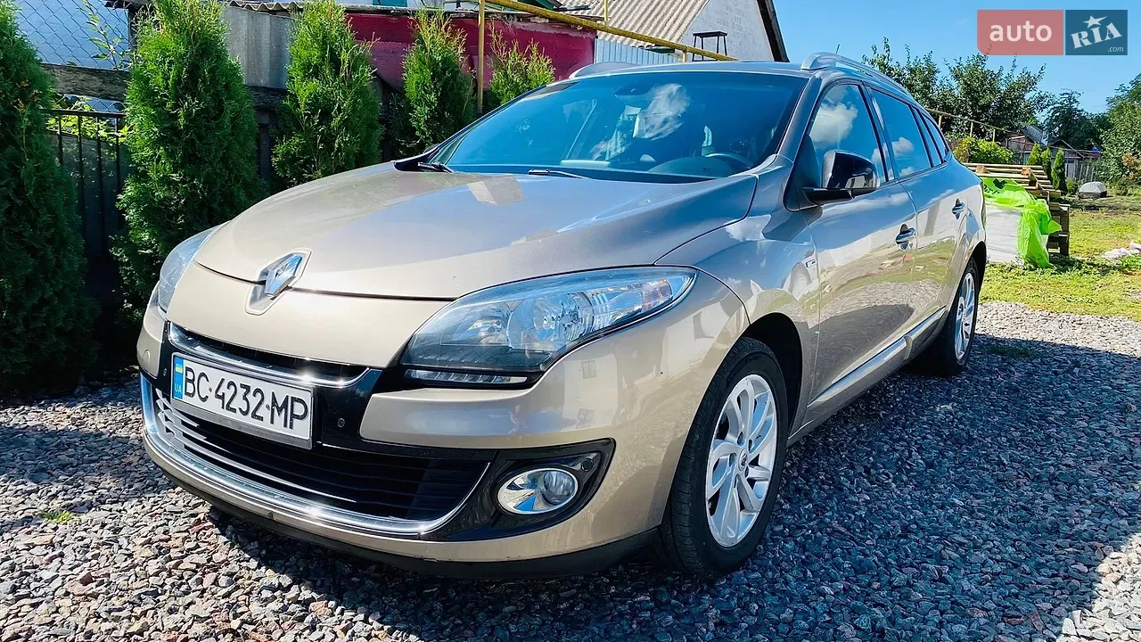 Renault Megane 2013 photo 2