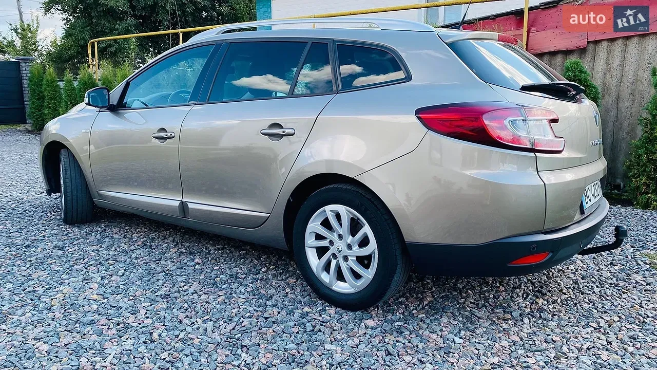 Renault Megane 2013 photo 4