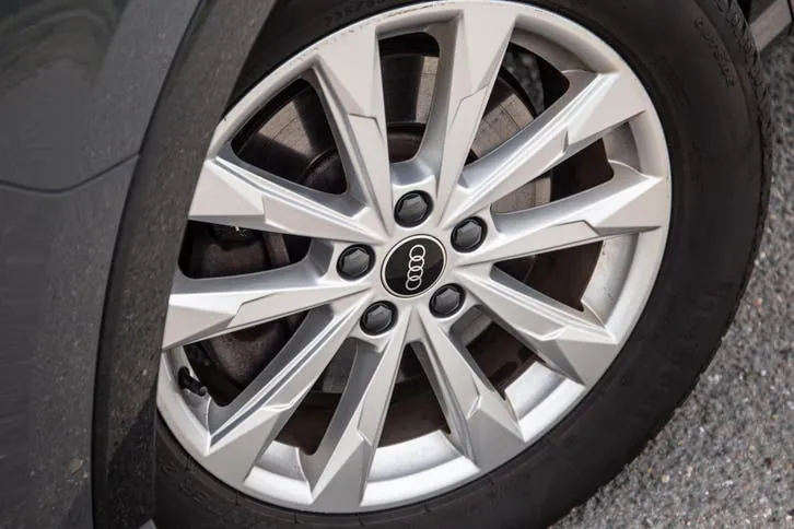 Audi Q3 2022 photo 3