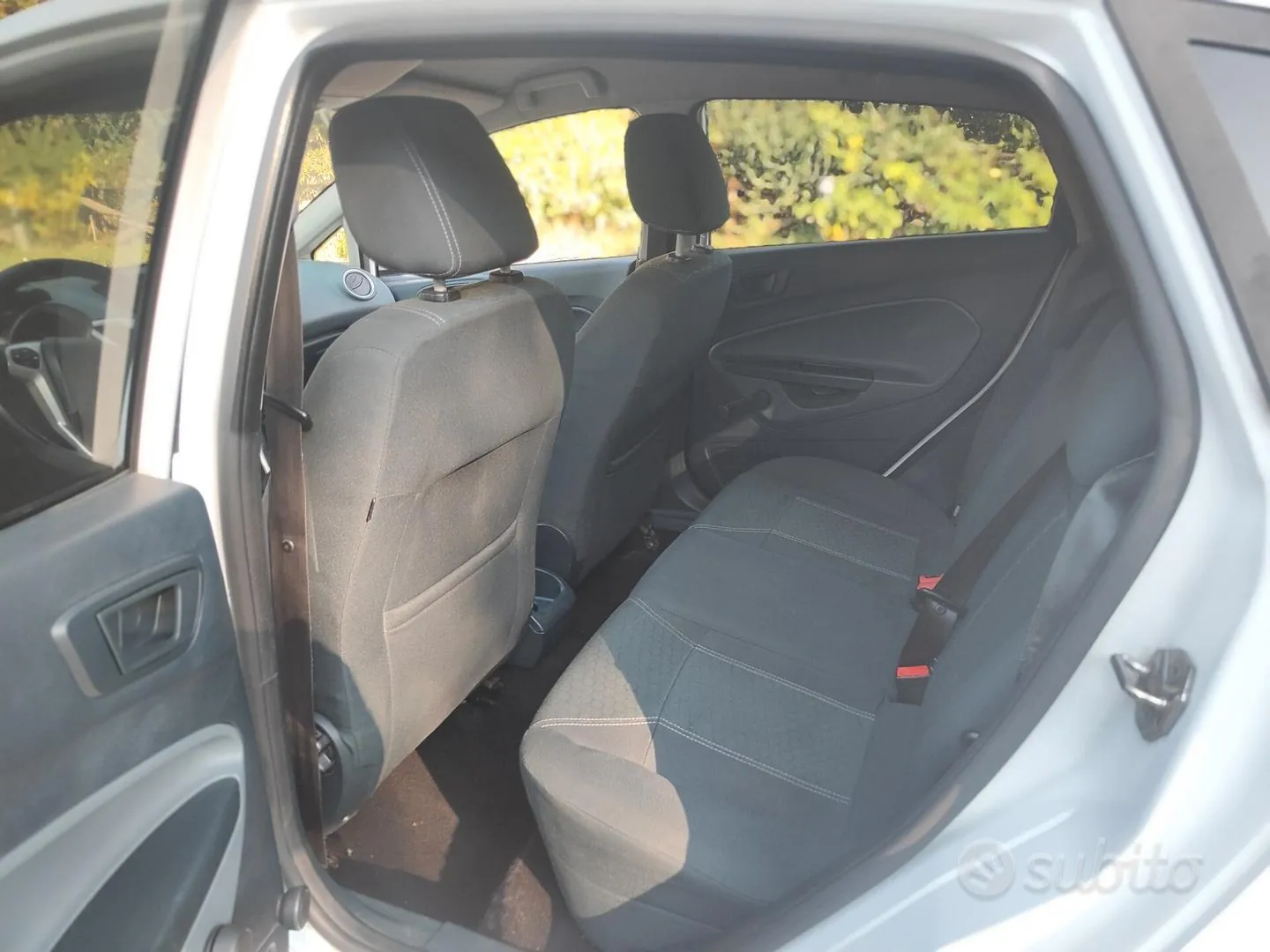 Ford Fiesta 2009 photo 5