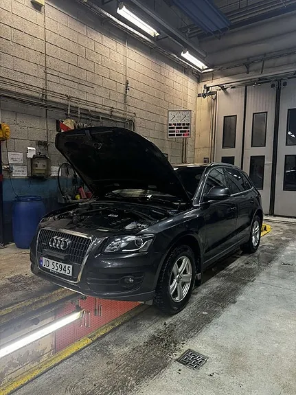 Audi Q5 2010 photo 2